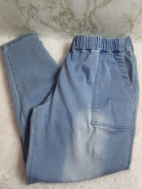 emme Pull-on Tapered Leg Jeans